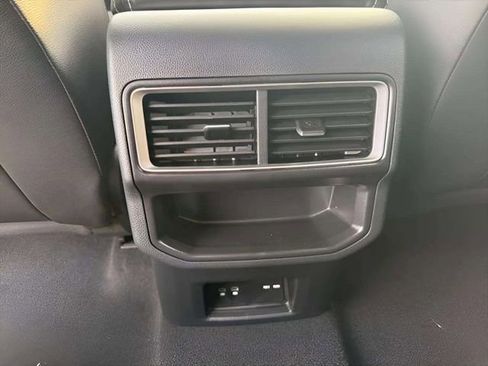 New 2026 Volkswagen Atlas Cross Sport SE image 8