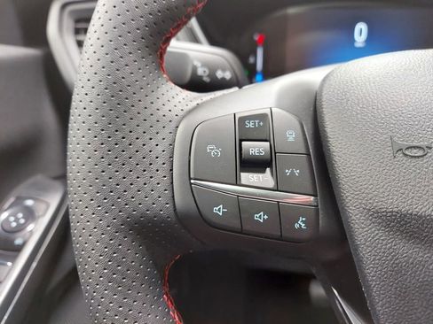 New 2025 Ford Escape ST-Line w/ Tech Pack #1 AWD/4WD image 18