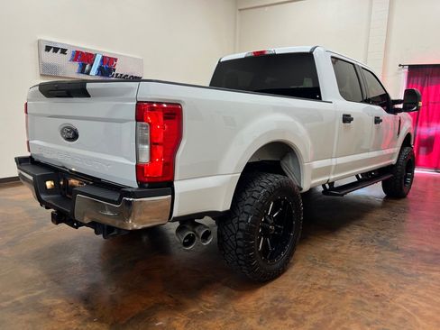 Used 2019 Ford F250 XLT image 10