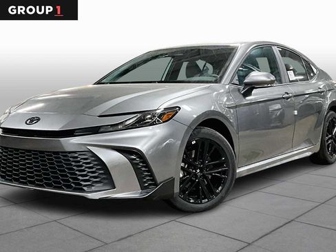 New 2026 Toyota Camry SE image 1