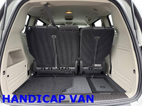 Used 2019 Dodge Grand Caravan SE image 30