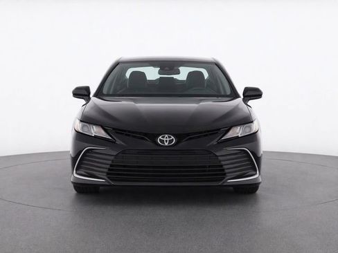 Used 2024 Toyota Camry LE FWD image 5