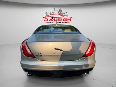 Used 2016 Jaguar XJ L Portfolio image 3