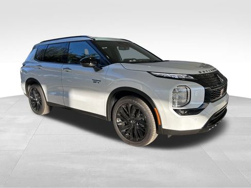 New 2025 Mitsubishi Outlander SEL Black Edition image 2