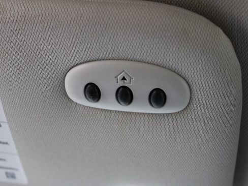 Used 2024 Ford Edge Titanium image 37