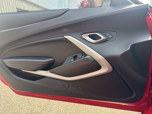 Used 2016 Chevrolet Camaro LT RWD image 25