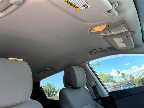 Used 2018 Hyundai Santa Fe Sport AWD/4WD image 16
