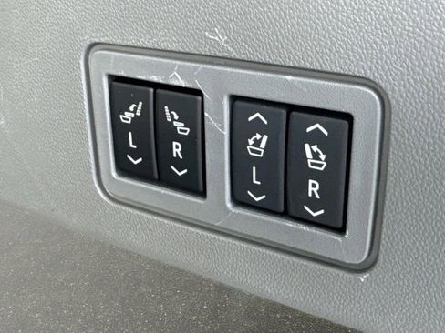 Certified 2024 Cadillac XT6 Premium Luxury image 7