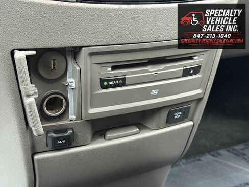 Used 2014 Honda Odyssey Touring Elite image 35