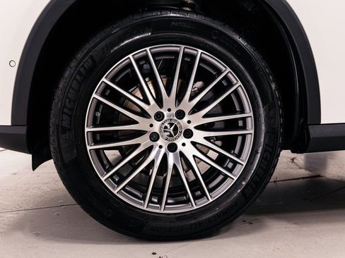 Certified 2026 Mercedes-Benz GLC 300 4MATIC image 37