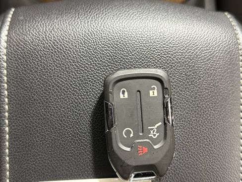 Used 2021 GMC Acadia SLE w/ Driver Convenience Package AWD/4WD image 44