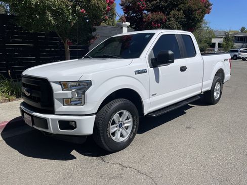 Used 2016 Ford F150 XL w/ Equipment Group 101A Mid AWD/4WD image 11