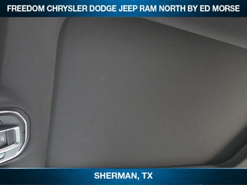 New 2025 Jeep Grand Cherokee Summit w/ Obsidian Package image 19