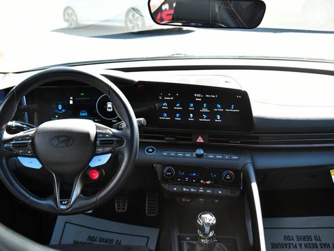 Used 2025 Hyundai Elantra N FWD image 38