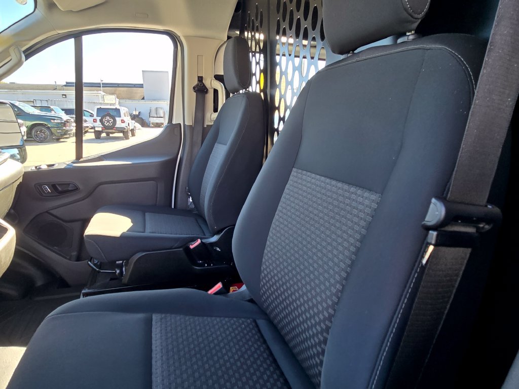 Used 2025 Ford Transit 250 Low Roof w/ Exterior Upgrade Package RWD image 15