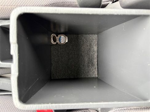 Used 2006 Toyota Matrix image 31