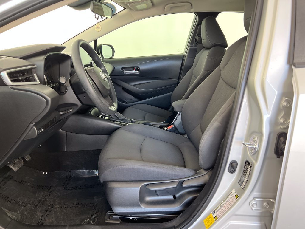 Used 2020 Toyota Corolla LE w/ Carpet Mat Package (TMS) FWD image 12