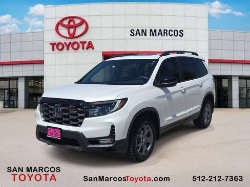 Used 2024 Honda Passport TrailSport image 1