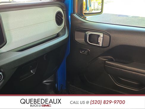 Used 2025 Jeep Wrangler Unlimited Sport AWD/4WD image 24
