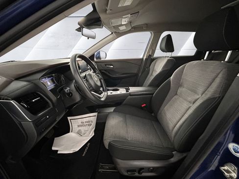 Used 2021 Nissan Rogue SV FWD image 7
