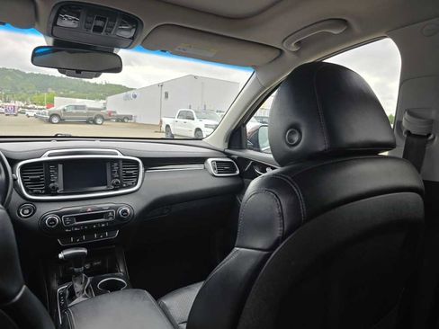 Used 2020 Kia Sorento EX AWD/4WD image 14