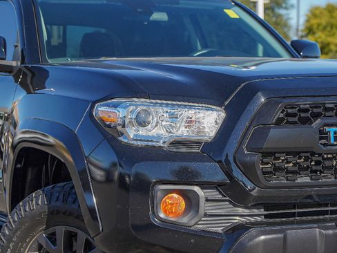 Used 2021 Toyota Tacoma SR5 image 2