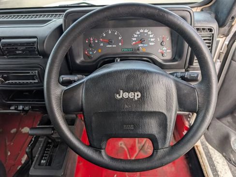 Used 2005 Jeep Wrangler Sport AWD/4WD image 10