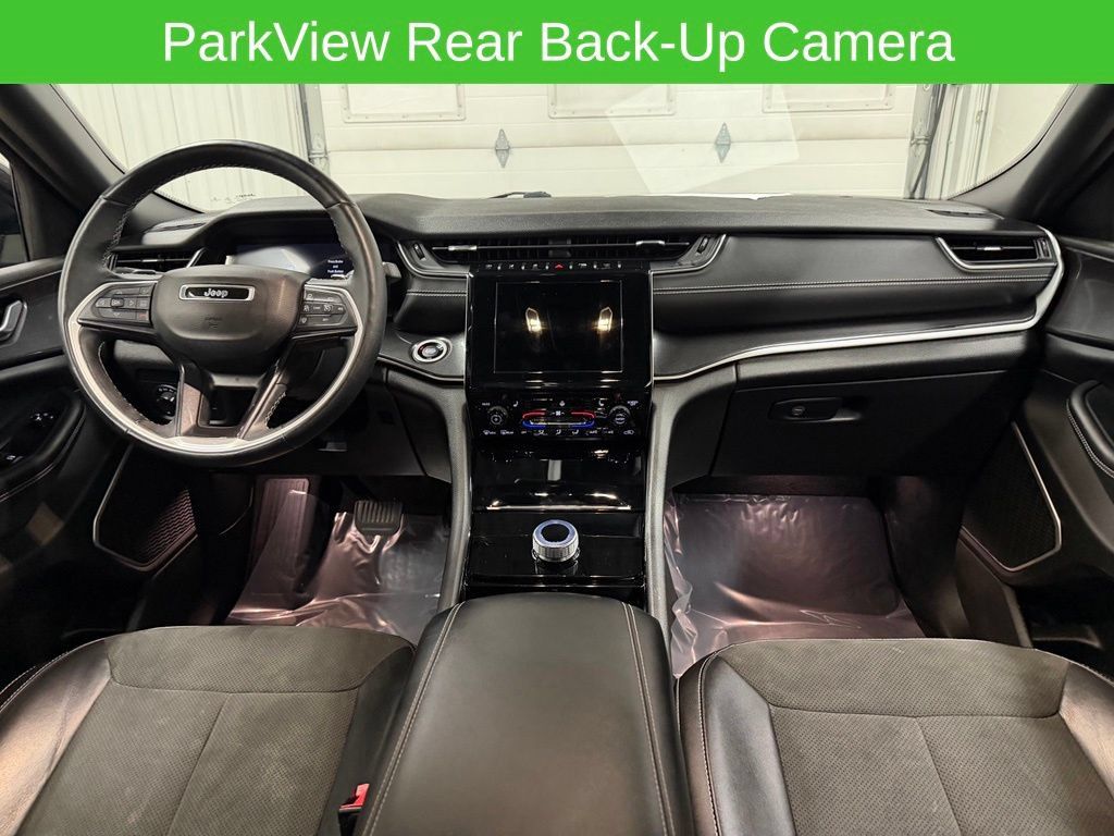 Used 2022 Jeep Grand Cherokee Altitude AWD/4WD image 21