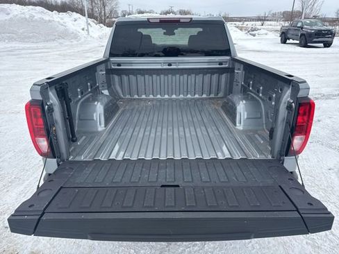 Used 2024 GMC Sierra 1500 Elevation image 29