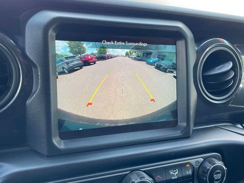 Used 2022 Jeep Wrangler Unlimited Sport AWD/4WD image 27