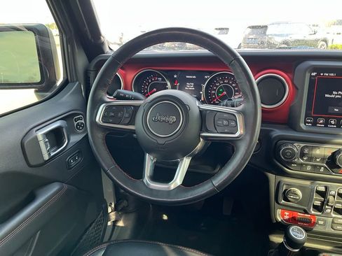Used 2019 Jeep Wrangler Unlimited Rubicon AWD/4WD image 18