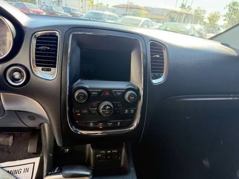 Used 2018 Dodge Durango SXT w/ 3rd Row Seating Group RWD image 12