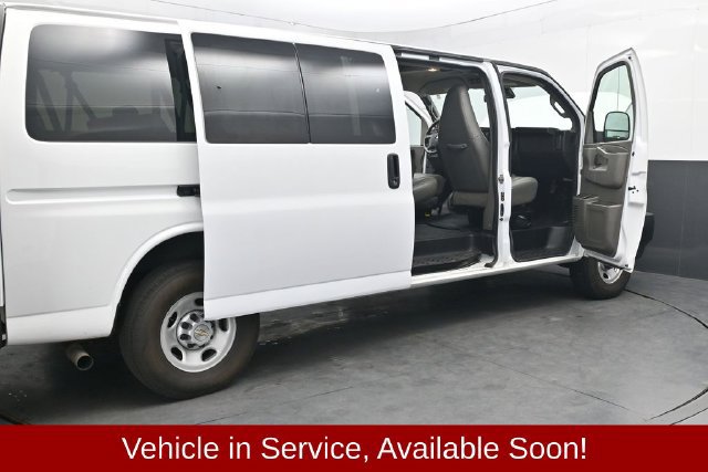 Used 2024 Chevrolet Express 3500 LS RWD image 46