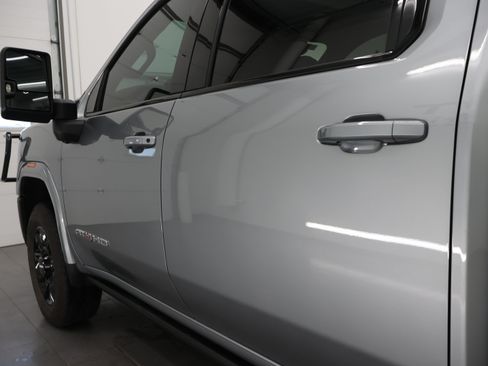 Used 2025 GMC Sierra 2500 AT4 w/ AT4 Premium Plus Package AWD/4WD image 42