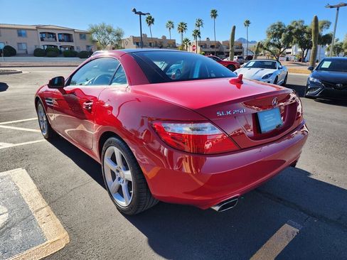 Used 2015 Mercedes-Benz SLK 250 w/ Premium Package image 6