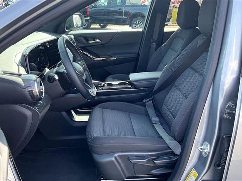 Used 2025 Chevrolet Equinox LT image 22