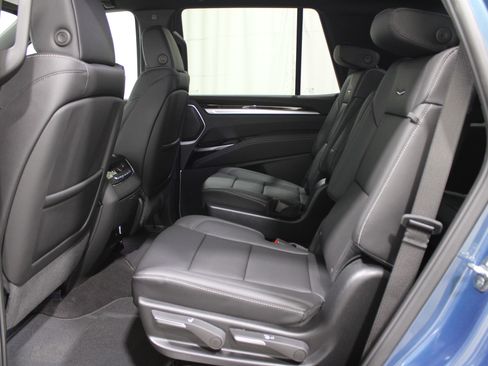 New 2026 Cadillac Escalade 4WD image 29