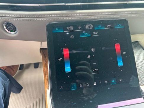 Certified 2025 Cadillac Escalade Sport Platinum w/ LPO, ONYX Package image 14