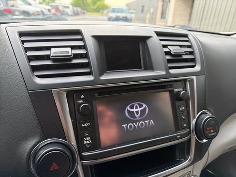 Used 2013 Toyota Highlander SE AWD/4WD image 49