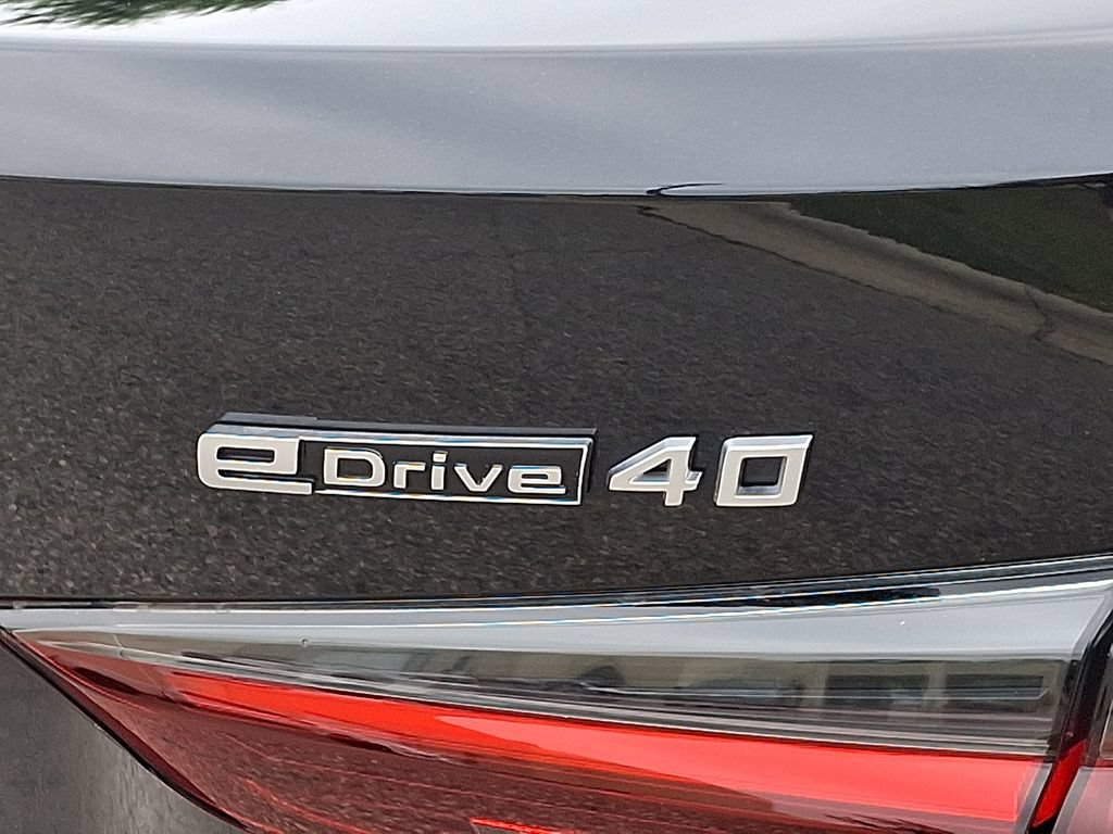 Used 2023 BMW i4 eDrive40 w/ Premium Package RWD image 33