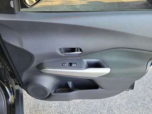 Used 2020 Nissan Kicks SV FWD image 10
