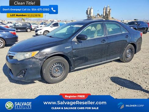 Used 2012 Toyota Camry LE FWD image 1