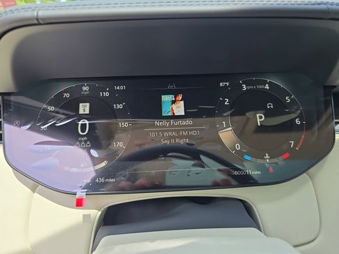 New 2026 Land Rover Range Rover Long Wheelbase SE AWD/4WD image 19