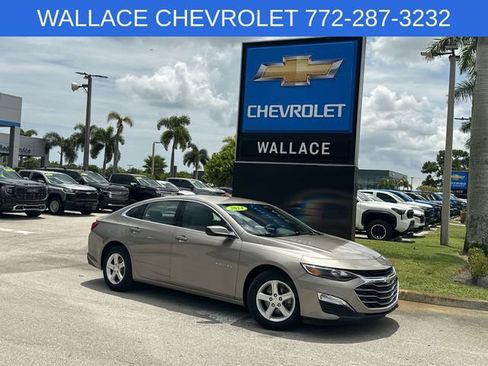 Used 2024 Chevrolet Malibu LS FWD image 1