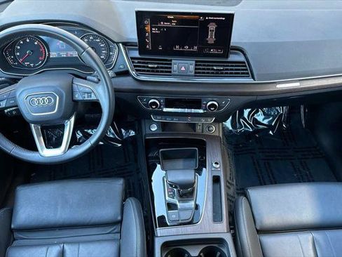 Certified 2024 Audi Q5 2.0T Premium w/ Convenience Package AWD/4WD image 10