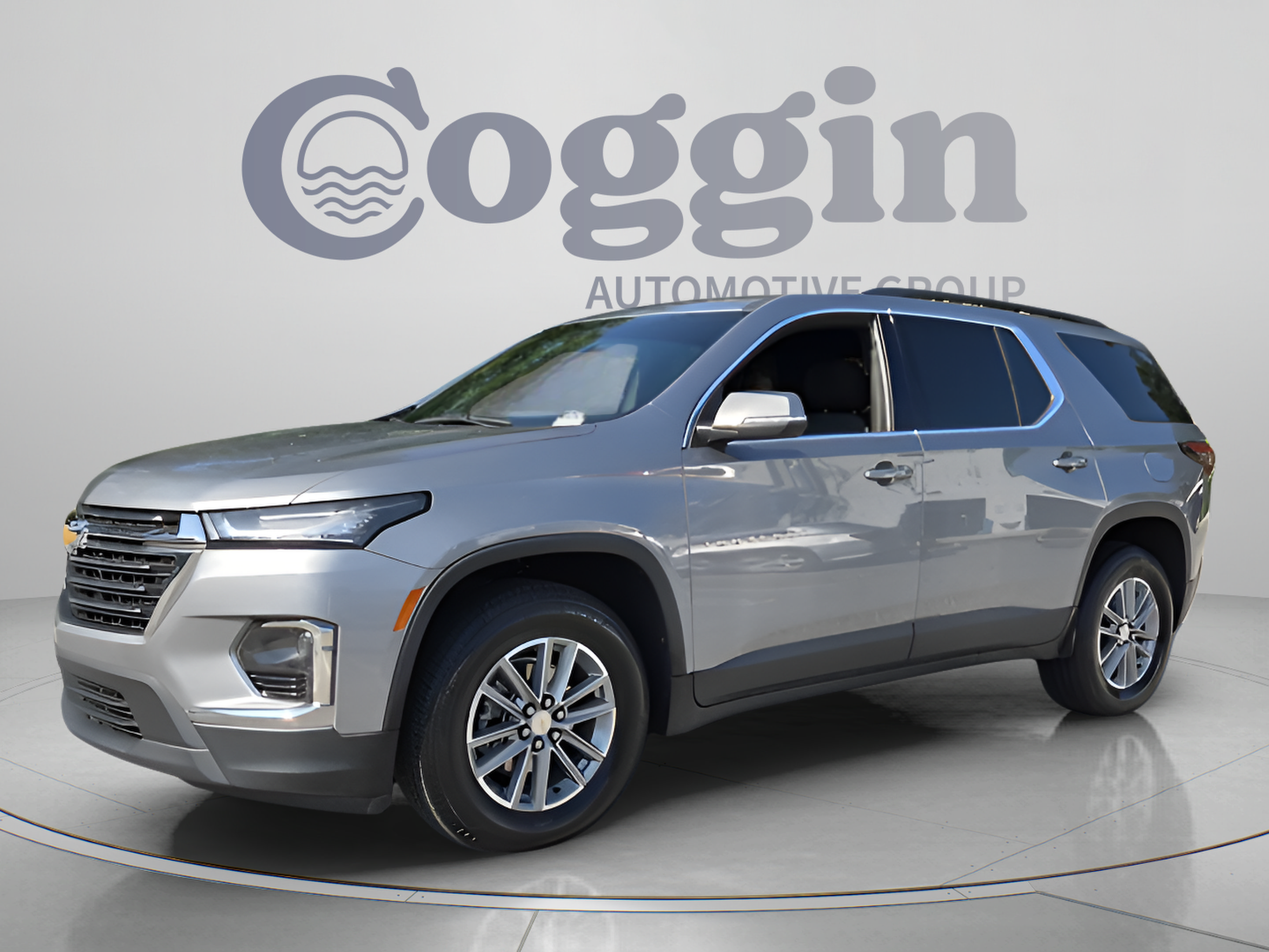 Certified 2023 Chevrolet Traverse LT FWD image 1