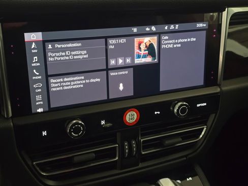 New 2026 Porsche Macan image 16