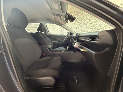 New 2026 Hyundai Kona SE image 9