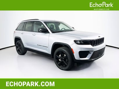 Used 2023 Jeep Grand Cherokee Altitude