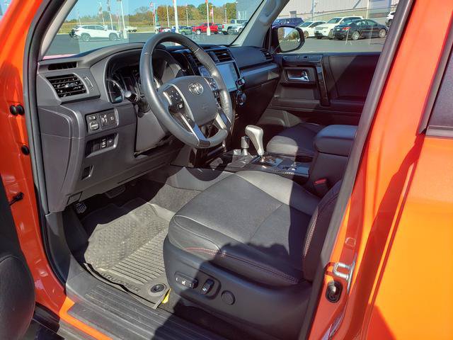 Used 2024 Toyota 4Runner TRD Off-Road Premium w/ Moonroof Package AWD/4WD image 10